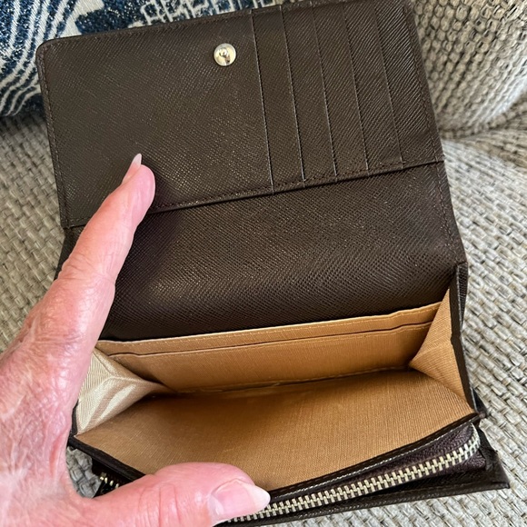 Burberry wallet - Picture 6 of 11